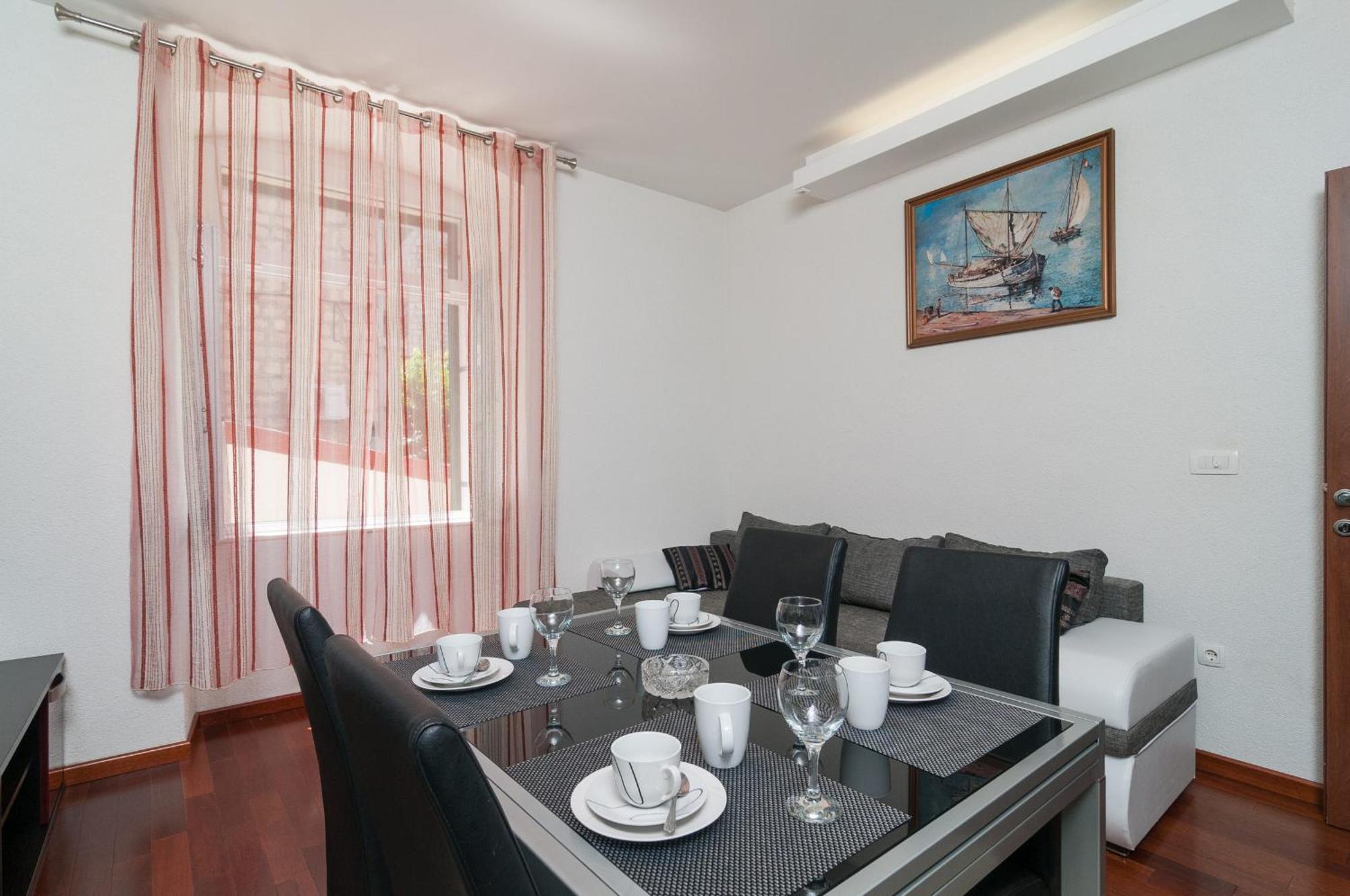 Apartmán Center *