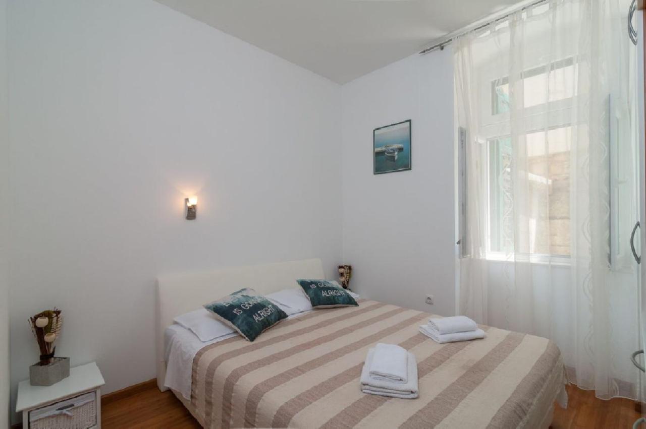 Apartma Center *